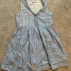 Sleeveless Vineyard Vine dress